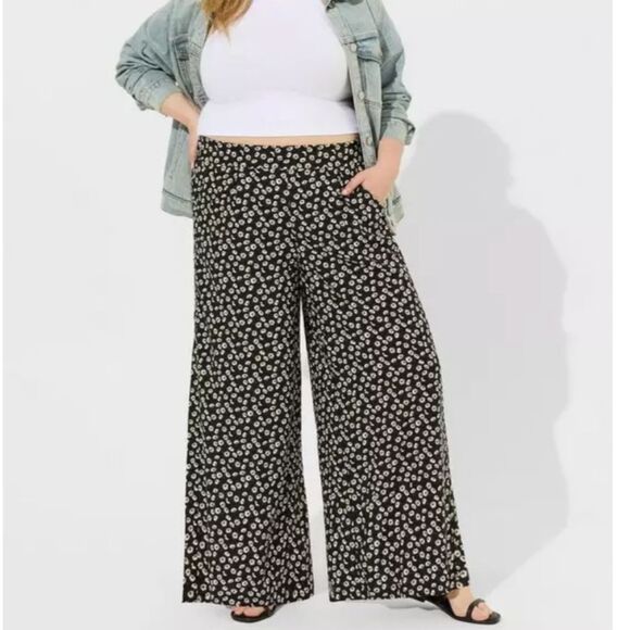 Torrid Pull On Challis Wide Leg High-rise Pant Daisy Ditsy Dark Floral 2X Flowy - Picture 1 of 15